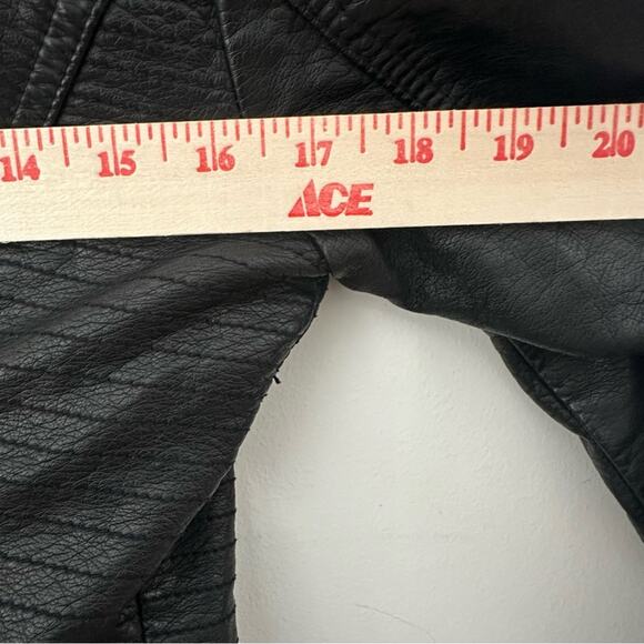 Free People Black Leather Jacket Asymmetrical Design Size 6 - Picture 11 of 11